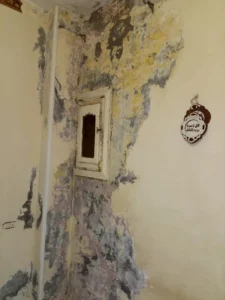 علامات تسربات المياه